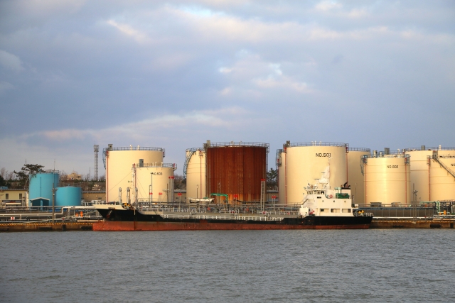 原油高騰の影響で住宅業界に異変｜姫路で注目される中古住宅と売却のタイミング