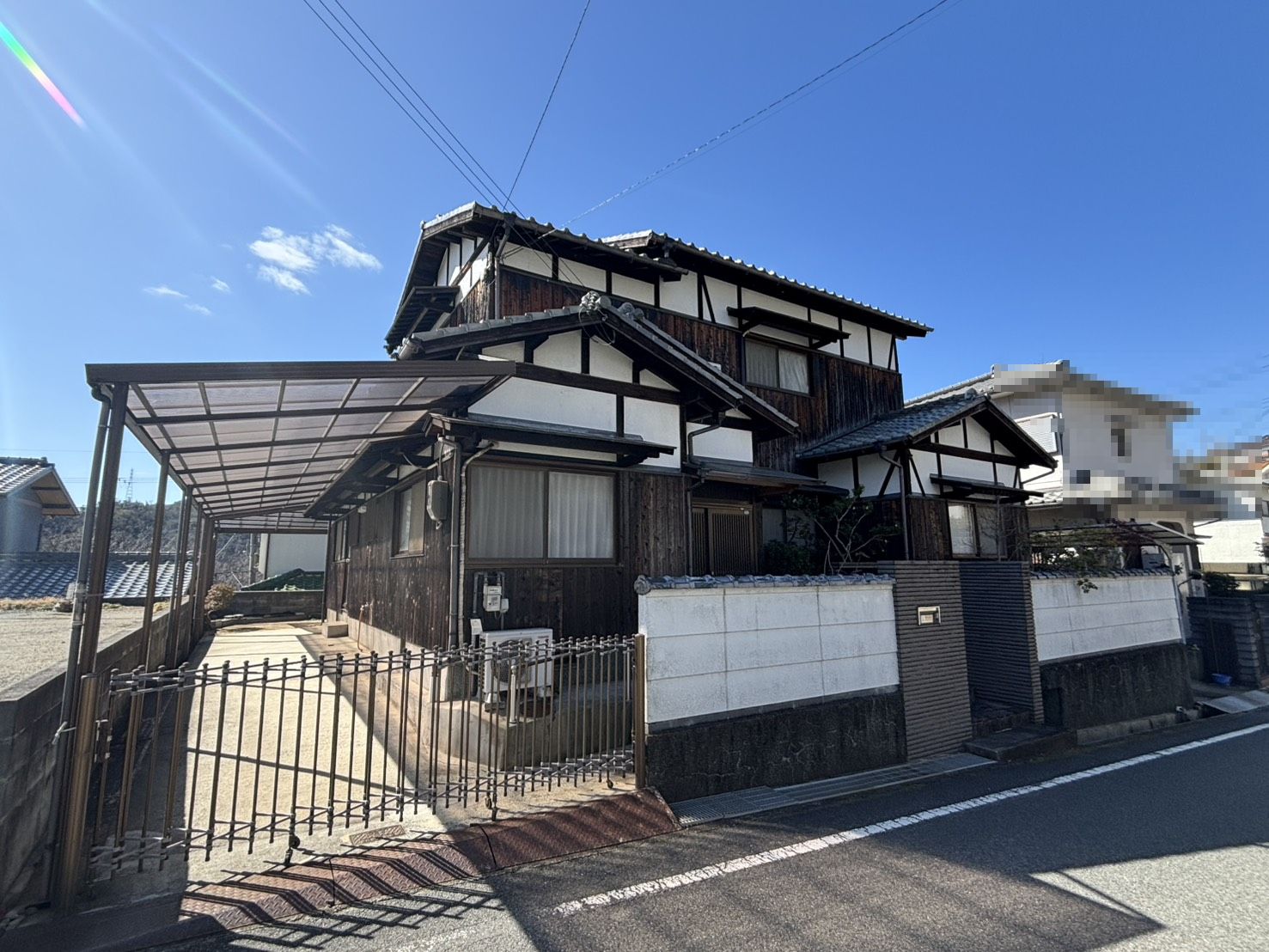 姫路市香寺町須加院　JR播但線「仁豊野」駅　徒歩28分♪72坪超のゆとりある敷地♪部屋数たっぷり７ＬＤＫ♪どこか懐かしい和のぬくもりがある家族が自然と集まる和室３部屋♪南向きで日当たり良好♪閑静な住宅街♪駐車２台可能♪