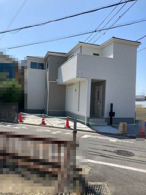 加古川市尾上町養田　全1区画【1号棟】17帖LDKと2つのファミリークローゼットで、家族の暮らしを快適に♪駐車2台可能、南向きバルコニー2面の明るい3LDK♪買い物便利な立地と川辺の穏やかな住環境が魅力です♬